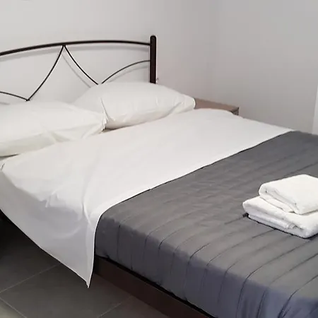Deluxe New Maisonnettes Chania (Crete)